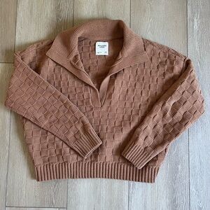 Abercrombie & Fitch Tan Checkered Knit Sweater Women’s Medium